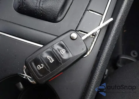 2016 Volkswagen Passat 1.8T S из США, поврежденный, VIN 1VWAT7A37GC048324